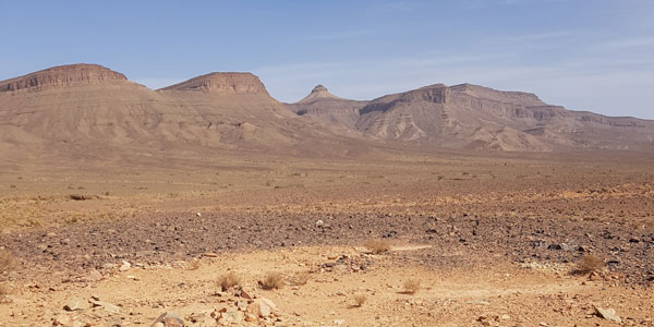 Felsformationen auf dem Weg von N'Kob nach Zagora